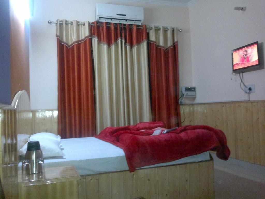 Nagchala Himgiri Resort חדר תמונה